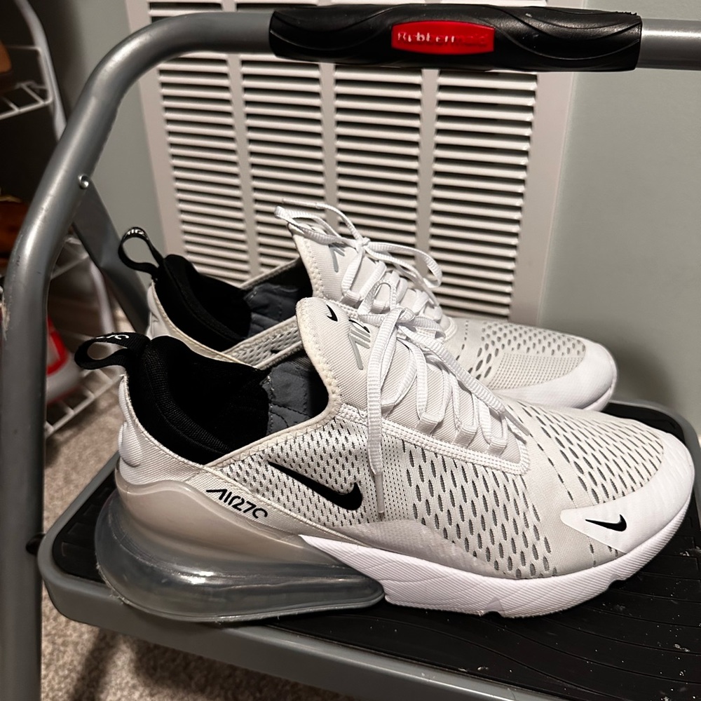 Nike AirMax 27C